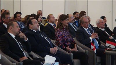 الهجرة تستعرض فيلمًا تسجيليًا لأهم إنجازات الوزارة