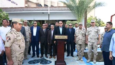 محافظ الشرقية يشهد طابور الصباح بمدرسة الزقازيق الزخرفية العسكرية