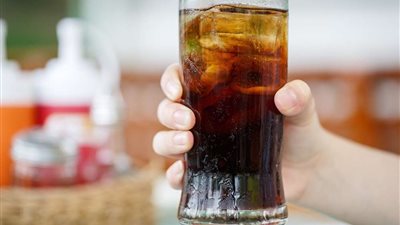 دراسة: تناول الأدوية بهذه المشروبات يبطىء امتصاصها