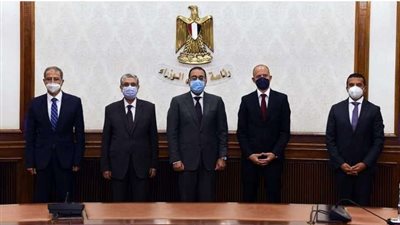 مدبولي يلتقي مسئولي «سيمنس» وتوقيع اتفاقية لصناعة الهيدروجين الأخضر في مصر
