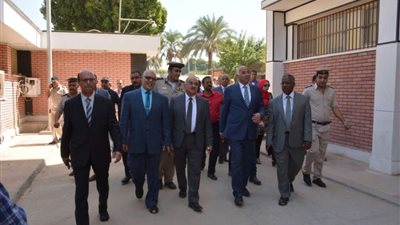 رئيس جامعة أسيوط يفتتح عنابر صحية مكيفة لعلاج المسجونين بمستشفيات الجامعة