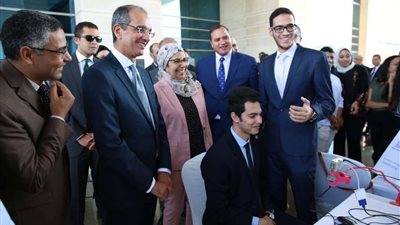 وزير الاتصالات يشهد ورشة عمل 