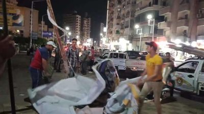 حملة مكبرة لإزالة الإعلانات المخالفة بشوارع المنصورة
