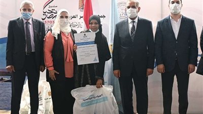 بالصور | وزيرة التضامن تعلن توفير أطراف صناعية وأجهزة تعويضية لفتيات حادث الأسمرات