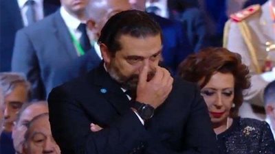 شاهد.. رئيس وزراء لبنان يبكي أثناء جنازة جاك شيراك