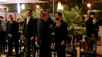 نجوم الرياضة يُقدمون العزاء في والدة أحمد حسن.. صور