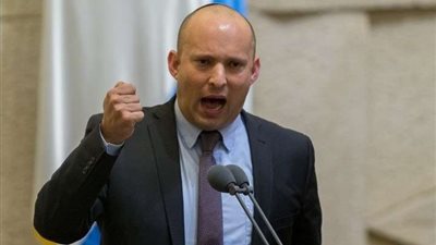 رئيس الوزراء الإسرائيلي يصلي الفجر في بداية يومه بواشنطن