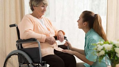 في يومهم العالمي.. ماذا قدمت التضامن الاجتماعي لرعاية المسنين؟