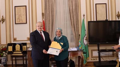 الخشت: جامعة القاهرة تولي اهتماما كبيرا بكل ما هو جديد في التخصصات المختلفة