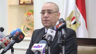 وزير الإسكان يشدد على ضرورة اتخاذ الإجراءات اللازمة لترشيد استهلاك المياه