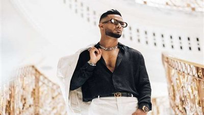 بالصور | محمد رمضان يحصل على الدكتوراة من لبنان