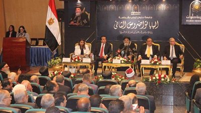 تفاصيل لقاء وزير التعليم العالي بالبابا تواضروس بجامعة حلوان