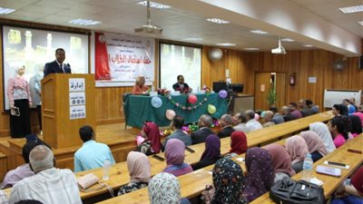 جامعة أسيوط تدعو طلابها للتحلي بالإنتماء الوطني والوعي الفكري