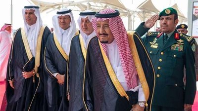 العاهل السعودي يعود إلى الرياض.. تعرف على السبب