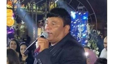 محمد فؤاد أم عبدالباسط حمودة!.. تعرف على حقيقة الصورة المتدولة المثيرة للجدل (صور وفيديو)