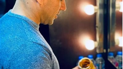 أحمد مكي يكشف طريقة تحضير وجبته المفضلة (صور)