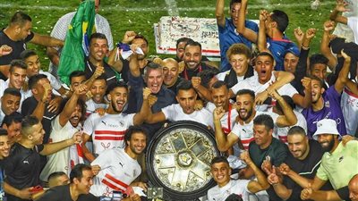 بالفيديو | تعليق ناري من إعلامي كويتي على تتويج الزمالك بالدوري