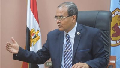 منع العاملين غير الحاصلين على تطعيم كورونا من دخول جامعة سوهاج