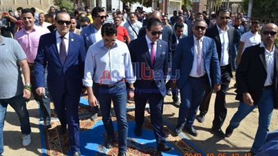 بحضور قيادات مستقبل وطن.. وزير الرياضة يفتتح عدة مراكز شبابية (صور)