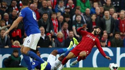أول تعليق لمحمد صلاح بعد إصابته خلال مباراة ليستر سيتي