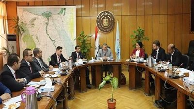 وزير القوى العاملة يبحث إعداد الشباب المصري لاقتحام سوق العمل