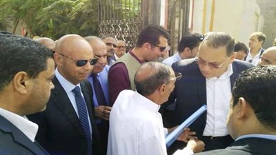 محافظ الشرقية يتفقد الوحدة المحلية بصافور بديرب نجم