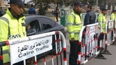 حملات مرورية بالقاهرة للحد من وقوع حوادث بالطرق الرئيسية