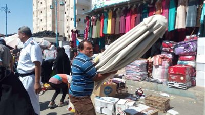 حملات مكثفة على شوادر بيع الخضر والفواكه بمطروح