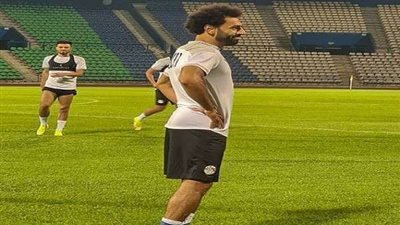 محمد صلاح يشارك في مران منتخب مصر استعدادا للجابون