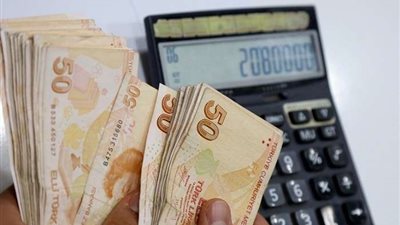 بعد تهديدات ترامب.. الليرة التركية تنهار بفعل مخاوف سوريا