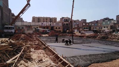 وزير الإسكان: جاري تنفيذ عمارات مشروع تطوير منطقة العمال بمدينة المنيا