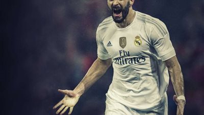 كريم بنزيما يجدد عقده مع ريال مدريد حتى صيف 2022