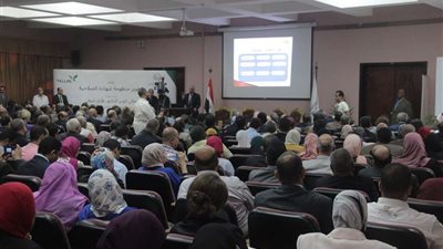 طارق شوقي: مستقبل أولادنا أهم من الرواتب والحوافز