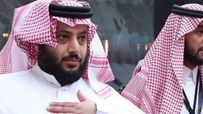 تركي آل الشيخ يوجه رسالة للخطيب: ما تشوف شر  (فيديو)