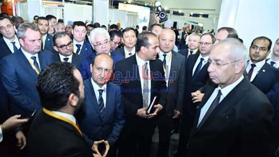 وزيرا الصناعة بمصر وروسيا يفتتحان فعاليات المنتدى التجاري للأسبوع الصناعي الكبير
