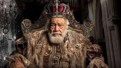 طلاب أكاديمية الفنون وأقسام المسرح بالجامعات يحضرون عرض 