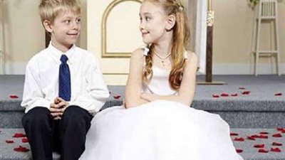 في اليوم العالمي للفتاة.. ننشر قصة زواج أشهر طفلين