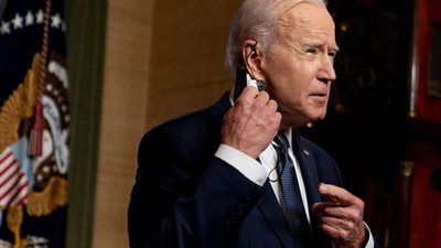 قرار ناري من الرئيس الأمريكي بايدن ضد مسئولين عينهم ترامب سابقا