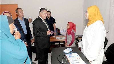 محافظ بني سويف يتابع مستوى الخدمة الصحية بالمستشفى النموذجي