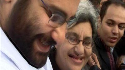 القناع الزائف.. أم الإرهابي مثالية ومدعو الحريات لا يراعون حرمة الموت