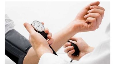 5 مكملات طبيعية تساهم في رفع ضغط الدم.. تعرف عليها