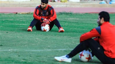 شريف إكرامي: لن أضع الأهلي في كفة مع نادي آخر