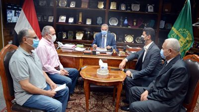 بعد تعافيه من كورونا.. محافظ القليوبية يعقد اجتماعا لمتابعة مشروعات 