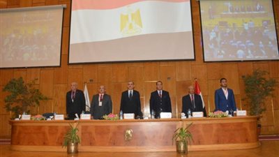 محافظ أسيوط: مصر تستطيع مواصلة النهوض والتقدم بفضل شبابها