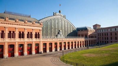 أبرزها الزجاجية والمخفية.. شاهد أجمل 8 محطات قطار في العالم