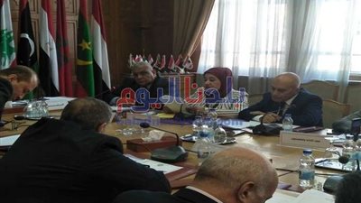 مدير علاقات الوافدين بـ