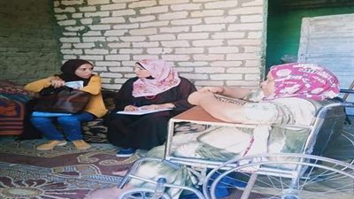 من داخل البيوت.. 