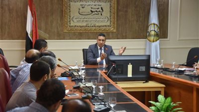 محافظ مطروح: ربط جميع غرف العمليات لسرعة نقل المعلومات واتخاذ القرارات