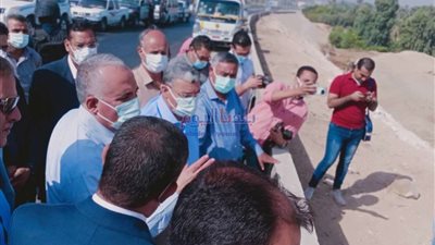 بالصور | وزير الري ومحافظ المنيا يتفقدان أعمال تبطين وتأهيل الترع