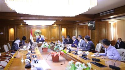 وزير التعليم العالي يستقبل المدير الإقليمي للتنمية البشرية بالبنك الدولي